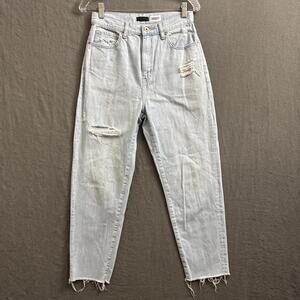 Uniqlo Women's Size 26 Light Wash High Waisted Tapered Straight Leg Jeans